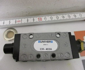 Пневмораспределитель
5/2-Kugelstößelventil für Schalttafeleinbau
1/8